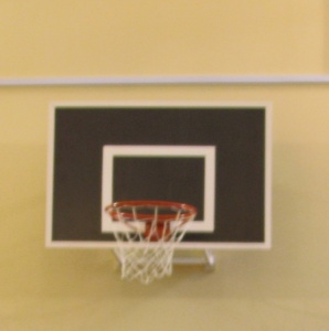 Щит баскетбольный 1800х1050 мм. (фанера)