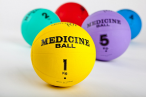 Медицинский мяч Aerofit разноцветный